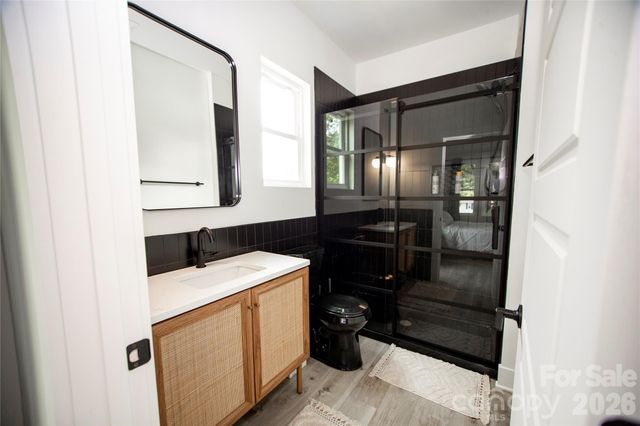 2629 Phillips Avenue, Charlotte, NC 28208