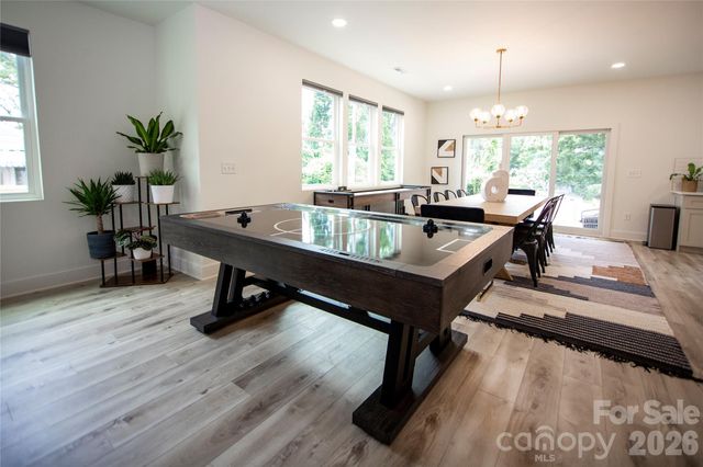 2629 Phillips Avenue, Charlotte, NC 28208