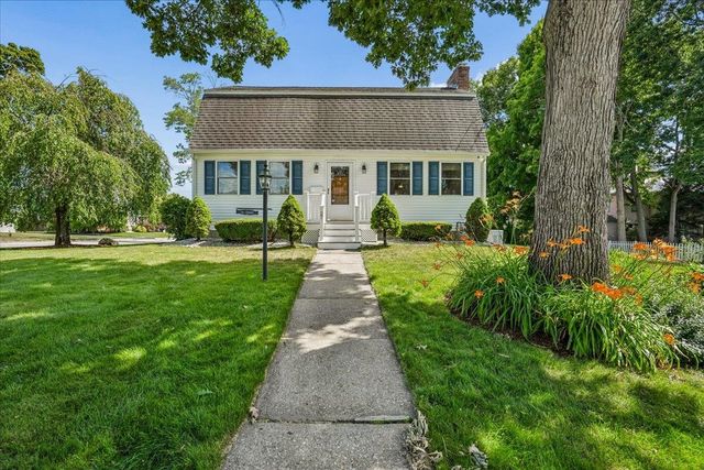 27 Lexington Avenue, Manchester, NH 03104