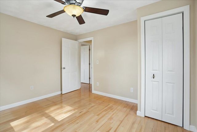 27 Lexington Avenue, Manchester, NH 03104