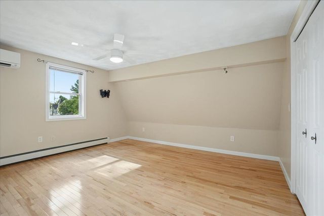 27 Lexington Avenue, Manchester, NH 03104