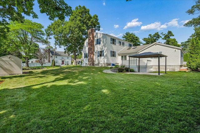 27 Lexington Avenue, Manchester, NH 03104