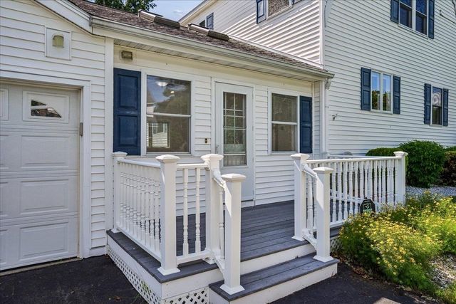 27 Lexington Avenue, Manchester, NH 03104