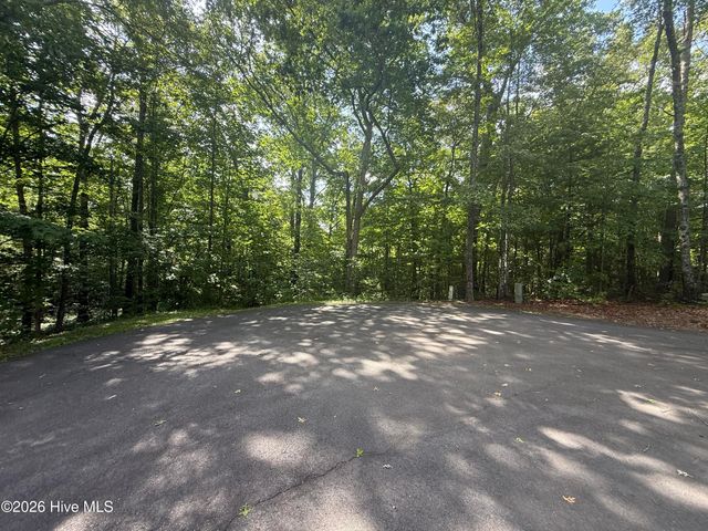 135 Oakview Road, Farner, TN 37333