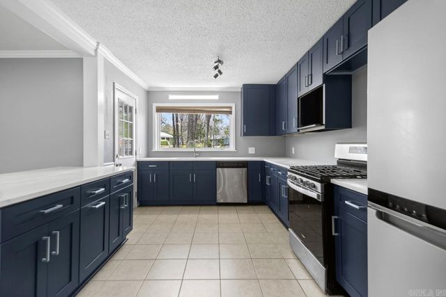 1110 Oakwood Drive, Benton, AR 72015