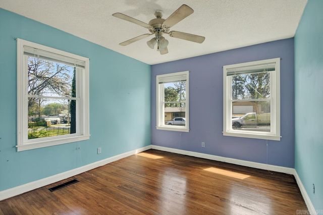 1110 Oakwood Drive, Benton, AR 72015