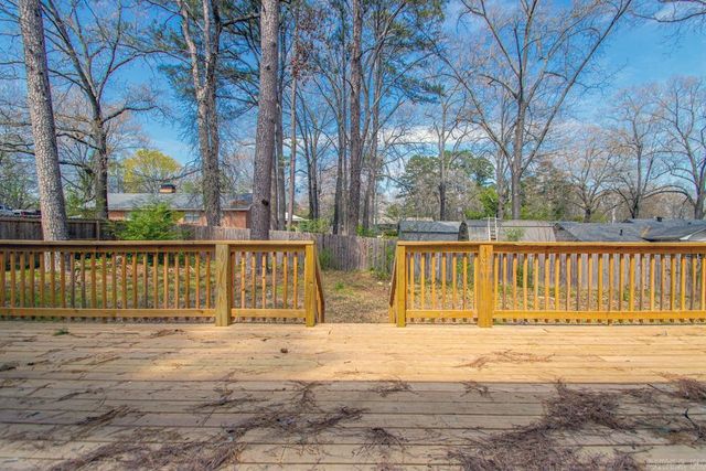 1110 Oakwood Drive, Benton, AR 72015