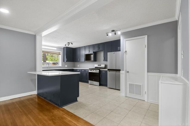 1110 Oakwood Drive, Benton, AR 72015