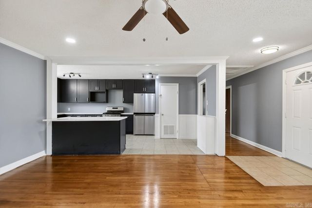 1110 Oakwood Drive, Benton, AR 72015