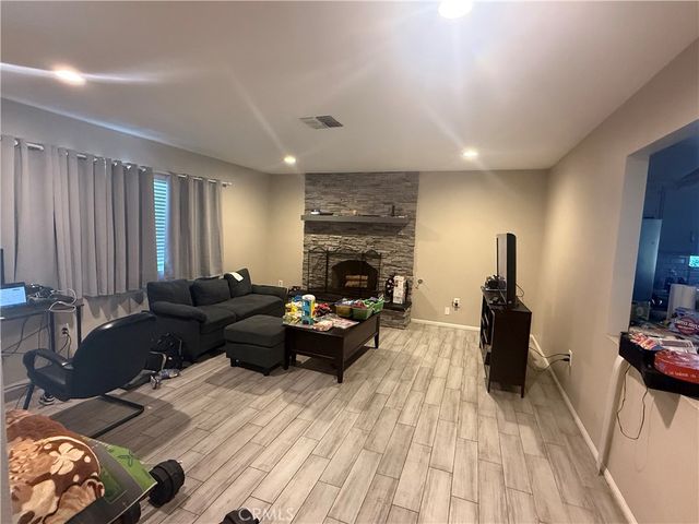 425 Whicha Way, Hemet, CA 92544