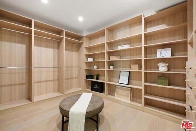 2929 Cardiff Avenue, Los Angeles, CA 90034