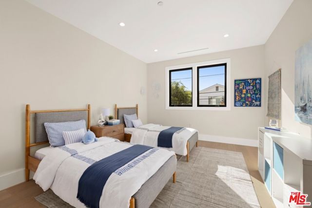 2929 Cardiff Avenue, Los Angeles, CA 90034