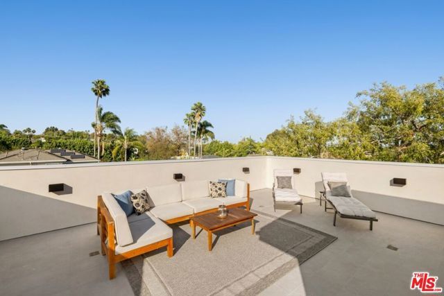 2929 Cardiff Avenue, Los Angeles, CA 90034