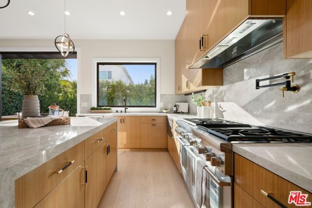 2929 Cardiff Avenue, Los Angeles, CA 90034