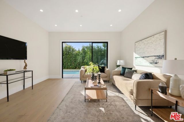 2929 Cardiff Avenue, Los Angeles, CA 90034