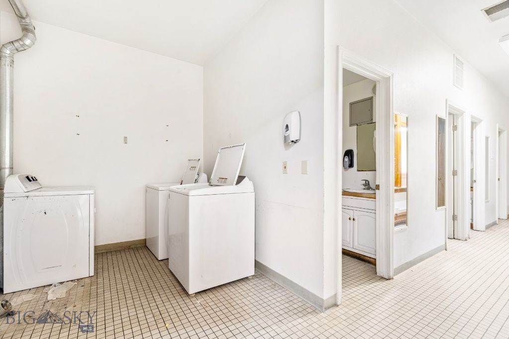 68 W Broadway Street W, Butte, MT 59701 photo 12