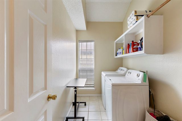 2315 Brisbane Drive, Arlington, TX 76018