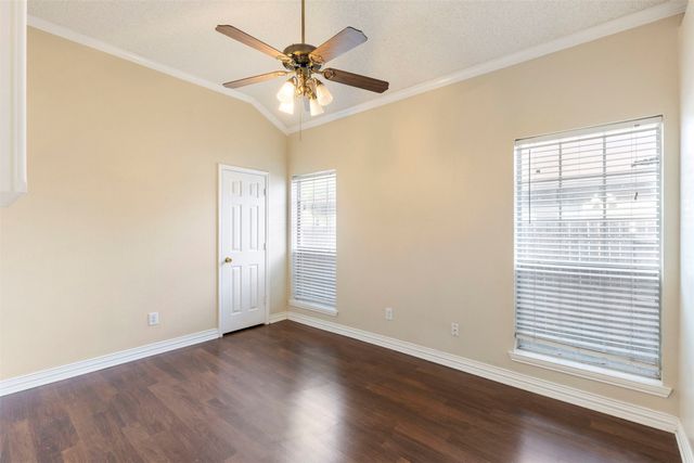 2315 Brisbane Drive, Arlington, TX 76018