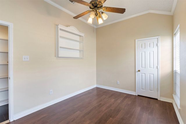 2315 Brisbane Drive, Arlington, TX 76018