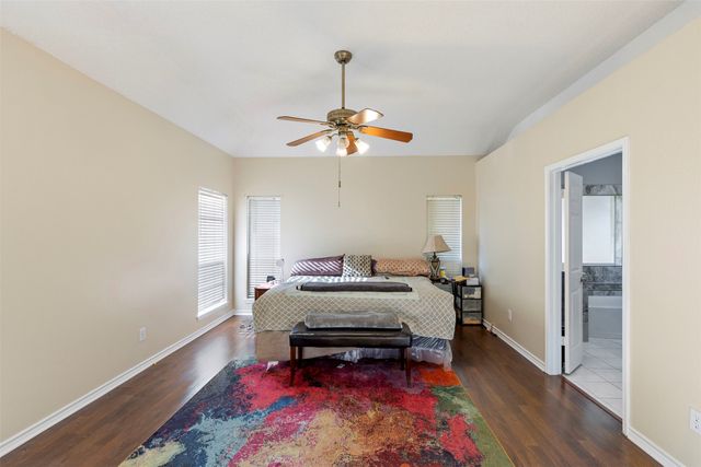 2315 Brisbane Drive, Arlington, TX 76018