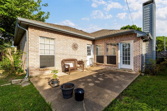2315 Brisbane Drive, Arlington, TX 76018