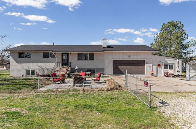 5785 S 6000 W, Hooper, UT 84315