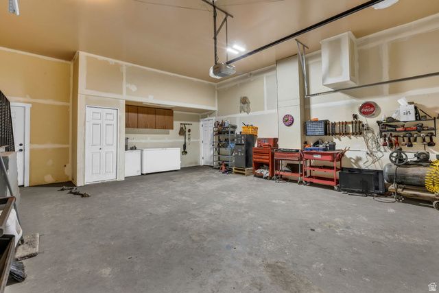 5785 S 6000 W, Hooper, UT 84315