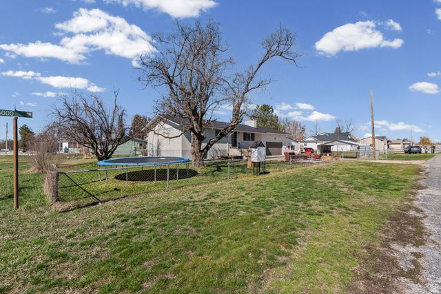 5785 S 6000 W, Hooper, UT 84315