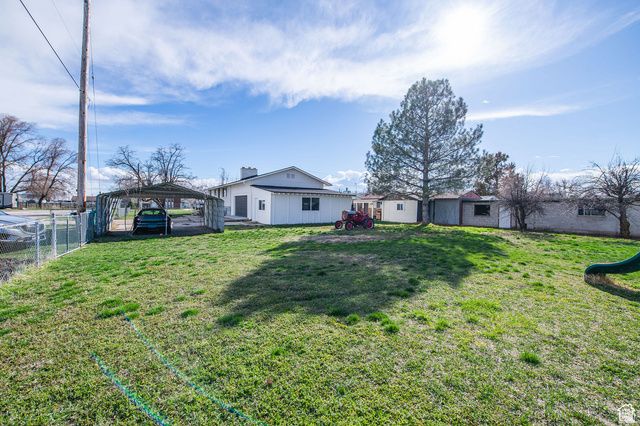 5785 S 6000 W, Hooper, UT 84315