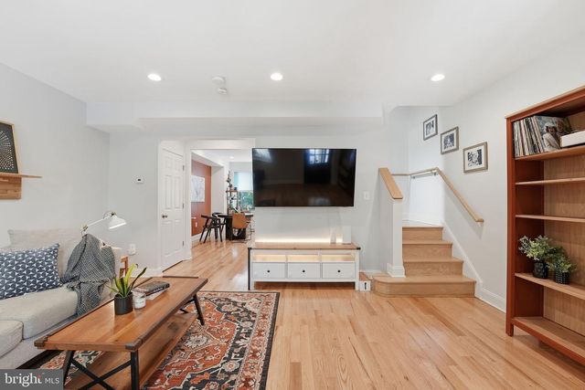 52 HAMILTON ST NW, Washington, DC 20011