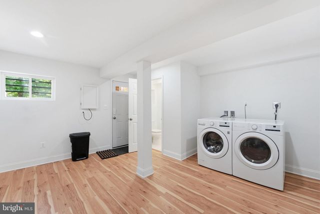 52 HAMILTON ST NW, Washington, DC 20011