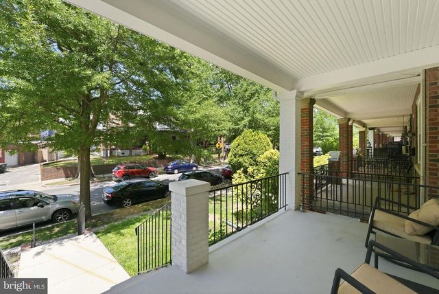 52 HAMILTON ST NW, Washington, DC 20011