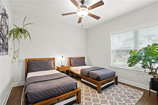 3205 SW Mary Street, Lee's Summit, MO 64081