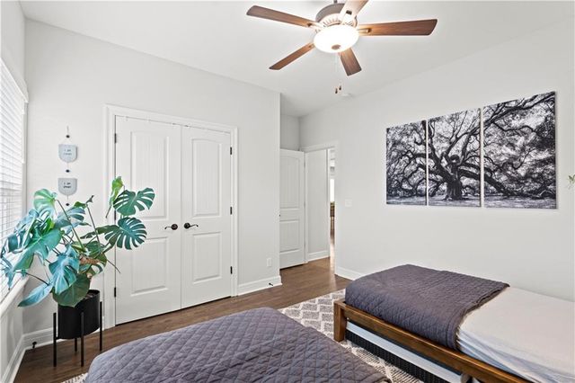 3205 SW Mary Street, Lee's Summit, MO 64081