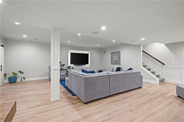 3205 SW Mary Street, Lee's Summit, MO 64081