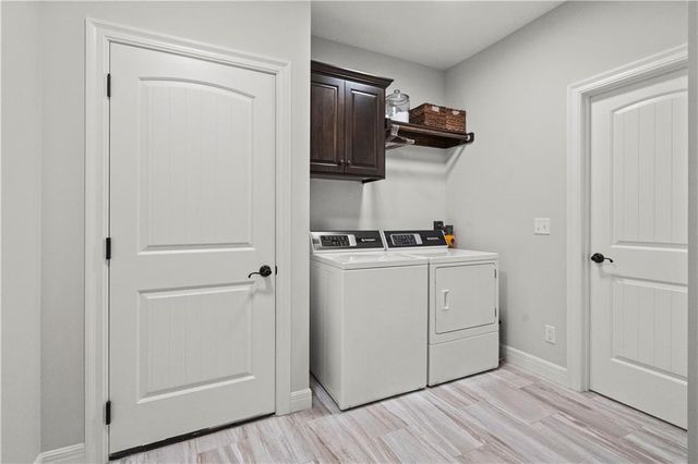 3205 SW Mary Street, Lee's Summit, MO 64081