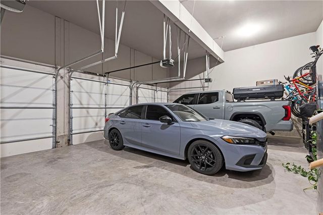 3205 SW Mary Street, Lee's Summit, MO 64081