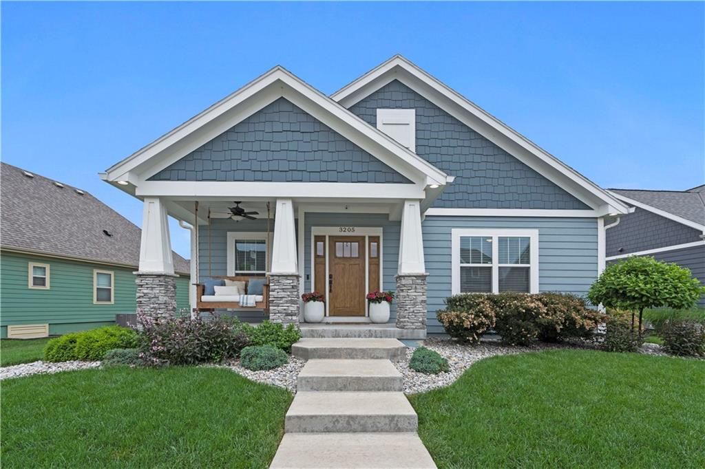 3205 SW Mary Street, Lee's Summit, MO 64081