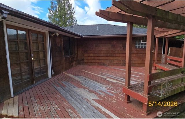 6703 S 120th Street, Seattle, WA 98178