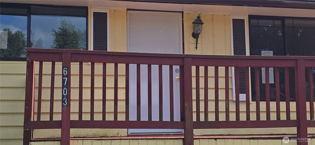 6703 S 120th Street, Seattle, WA 98178