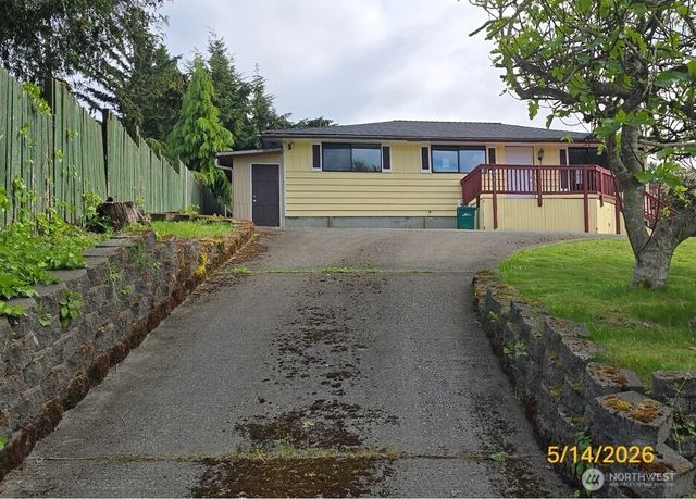 6703 S 120th Street, Seattle, WA 98178