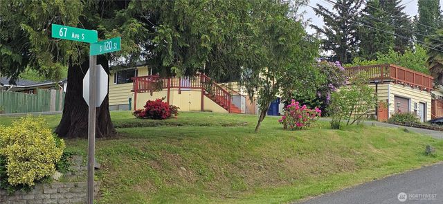 6703 S 120th Street, Seattle, WA 98178