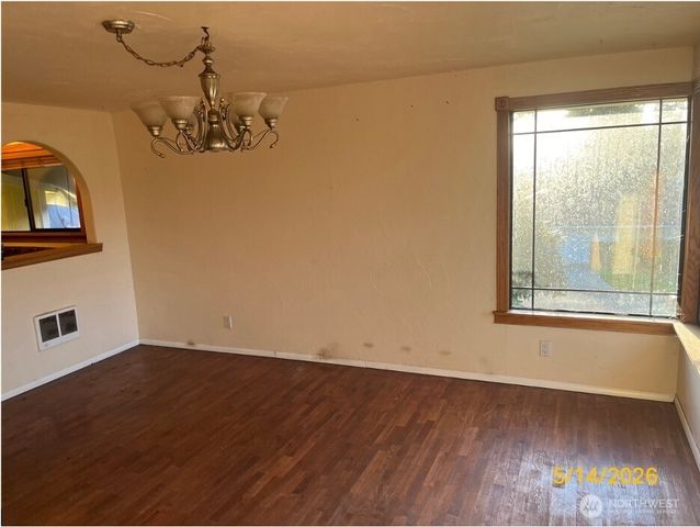 6703 S 120th Street, Seattle, WA 98178