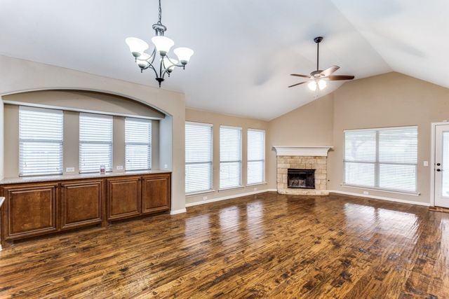 4303 Poppy Drive, Mansfield, TX 76063