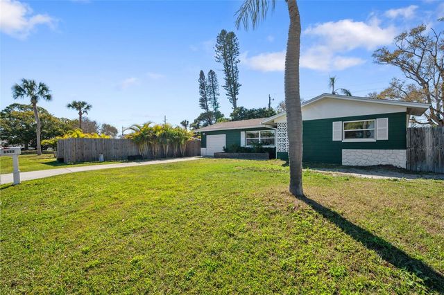 6522 112TH STREET, Seminole, FL 33772