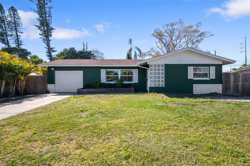 6522 112TH STREET, Seminole, FL 33772