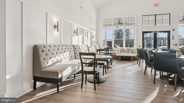 221 DAYTONA RD, Egg Harbor Township, NJ 08234