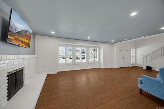 407 Barry Place, Placentia, CA 92870
