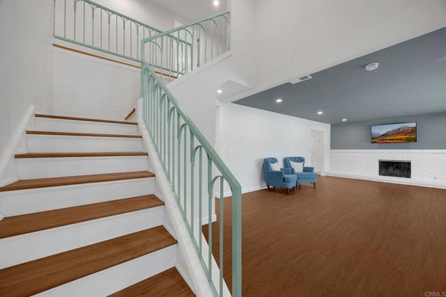 407 Barry Place, Placentia, CA 92870