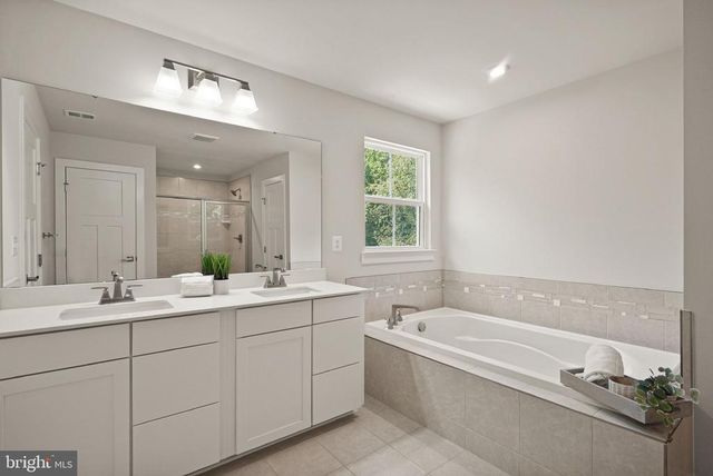 6529 BOB WHITE DR, Warrenton, VA 20187